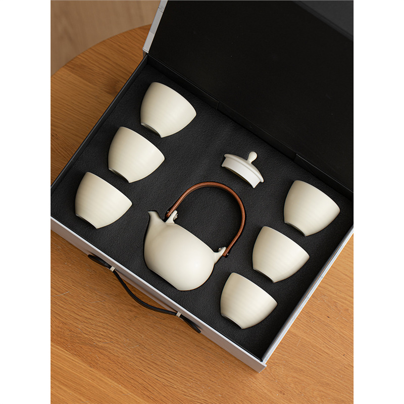 Bộ ấm trà mới 2024 ấm trà gốm sứ thủ công phong cách kem ấm trà chùm hộp quà đơn giản bộ trà quà tặng