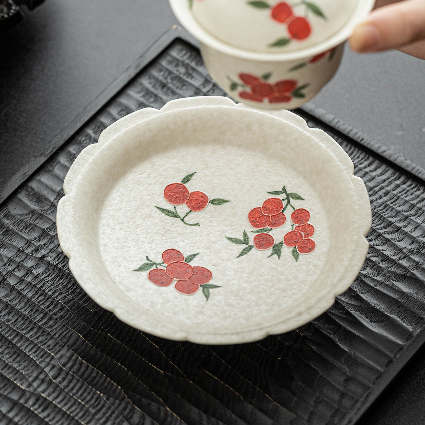 Nhà máy Jisu mỏ đá trắng vẽ tay đống nồi anh đào chạm khắc bàn ủ khô bộ trà giá trị cao ấm trà biển gốm sứ