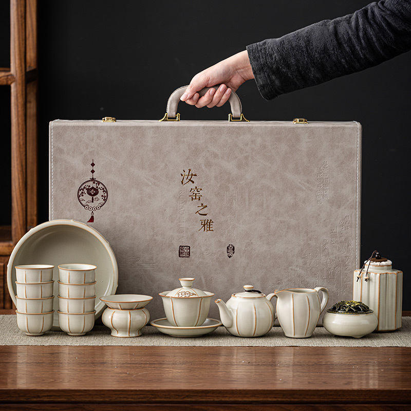 Bộ ấm chén trà Kung Fu Ru Kiln màu be, phong cách Trung Hoa cao cấp nhẹ nhàng năm 2024, dùng trong nhà và văn phòng, kèm hộp quà tặng.