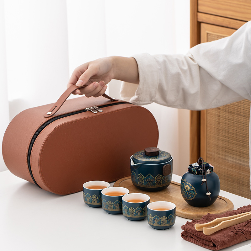 Sự kiện khai trương cuộc họp thường niên của công ty LOGO quà tặng sáng tạo thiết thực cho khách hàng Quà Tặng Ngày nhà giáo cao cấp