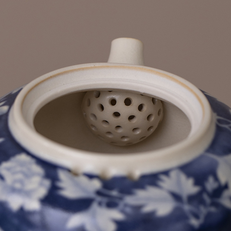 Ấm trà hoa mẫu đơn tráng men soda Bộ trà gốm sứ Kung Fu Ấm pha trà đơn mờ dung tích nhỏ thủ công giá trị cao