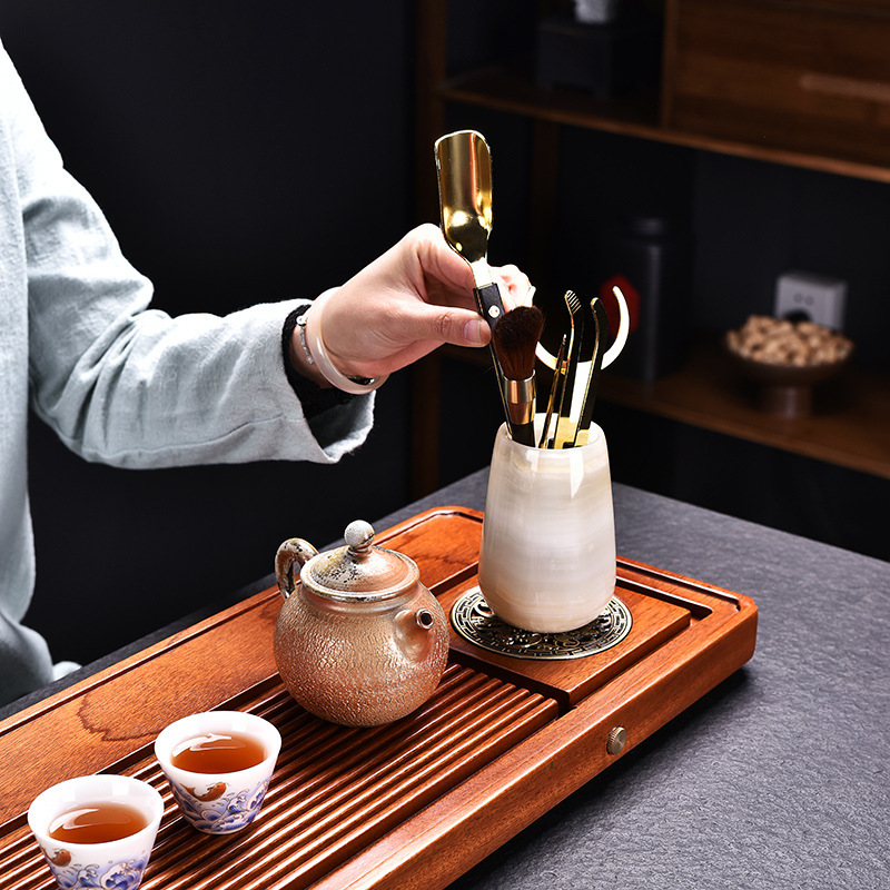 Bộ trà đạo ngọc tự nhiên sáu quý ông phụ kiện bộ trà kungfu đồng nguyên chất 6 quý ông pha trà dao rửa trà kim trà
