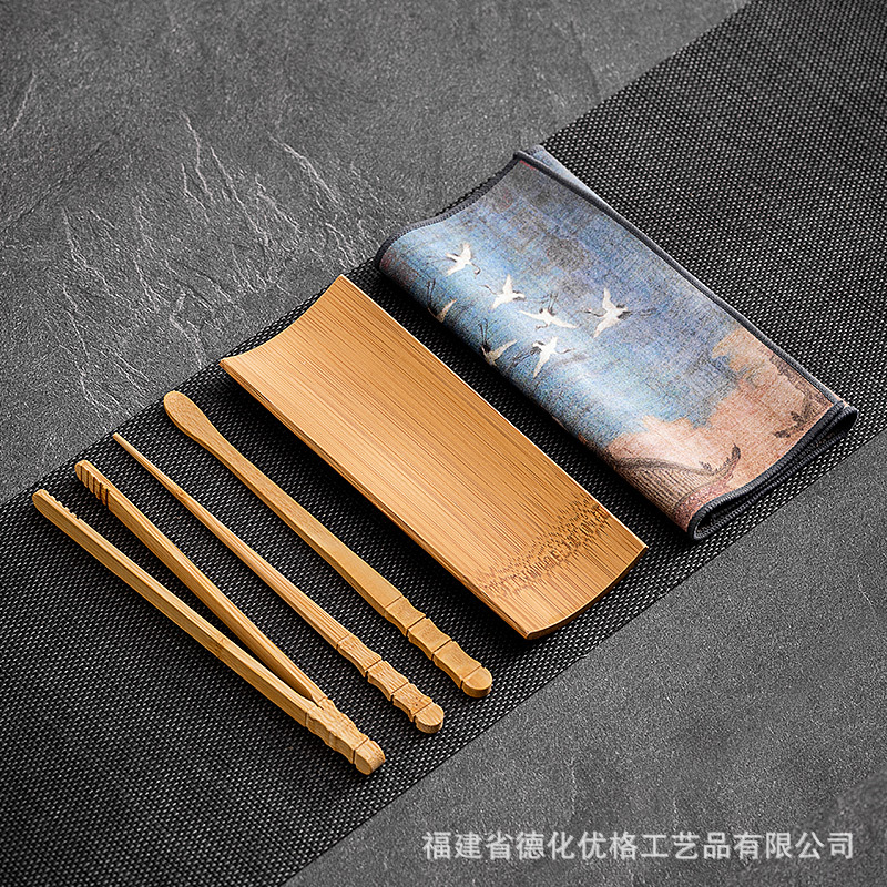 Bộ ba món trà đạo bằng tre, Bộ trà kim, thìa trà, Bộ trà sen làm bằng tay, Bộ sáu quý ông, Khăn trà thấm nước