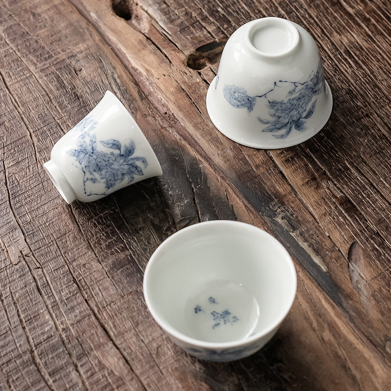 Hoa cam nở men đề can màu trung bình cốc chủ nhân màu xanh và trắng cốc chủ nhân sứ trắng xanh bát trà công phu gốm sứ