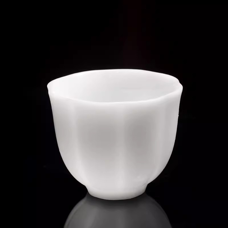 Cốc chủ nhân bằng sứ ngọc bích mỡ cừu loại băng cốc đơn cốc trà Kung Fu bộ trà gốm sứ đồ uống nhỏ cốc trà cốc trà in LOGO