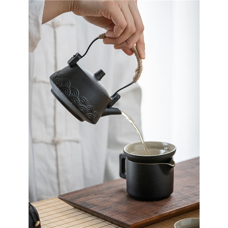 Bộ ấm pha trà gốm đen văn phòng đơn giản phòng khách kiểu Trung Quốc bộ trà bộ nhỏ bộ trà Kung Fu