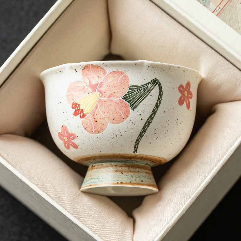 Cốc chủ nhân cao cấp, cốc miệng hoa sừng được chạm khắc bằng bột, cốc trà Kung Fu, bộ trà nữ gốm sứ, cốc trà cỡ lớn