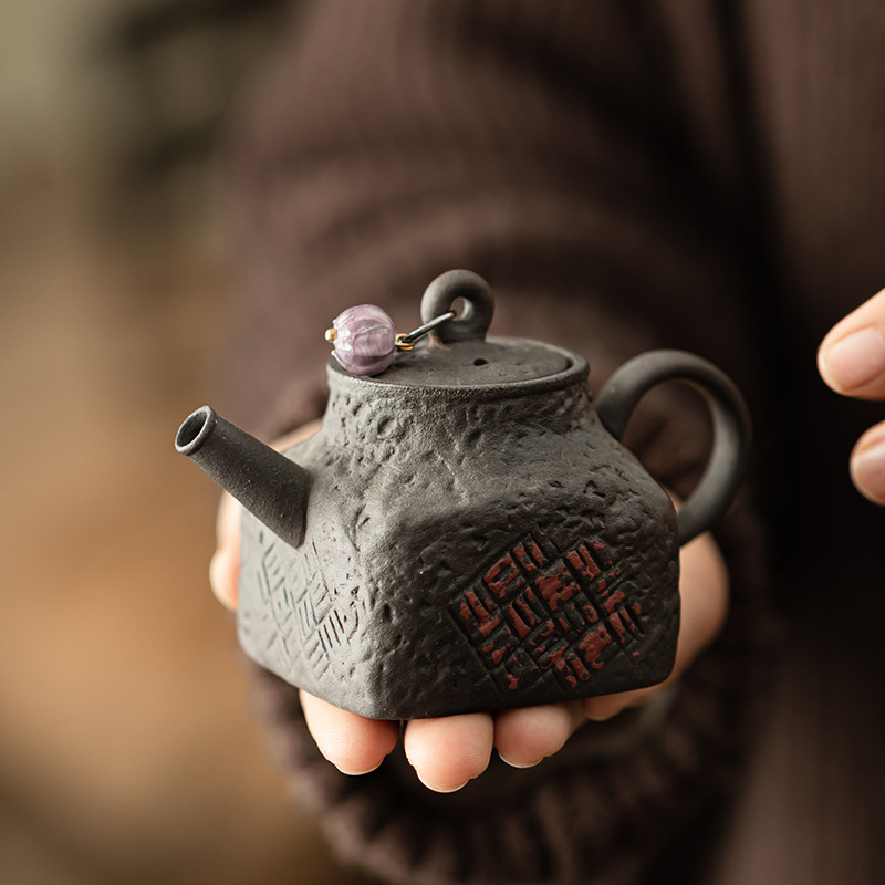 Ấm trà cổ điển bùn đá cũ ấm cầm tay gốm thô ấm vuông dụng cụ pha trà gia dụng lỗ bóng lọc dụng cụ pha trà Kung Fu ấm đơn