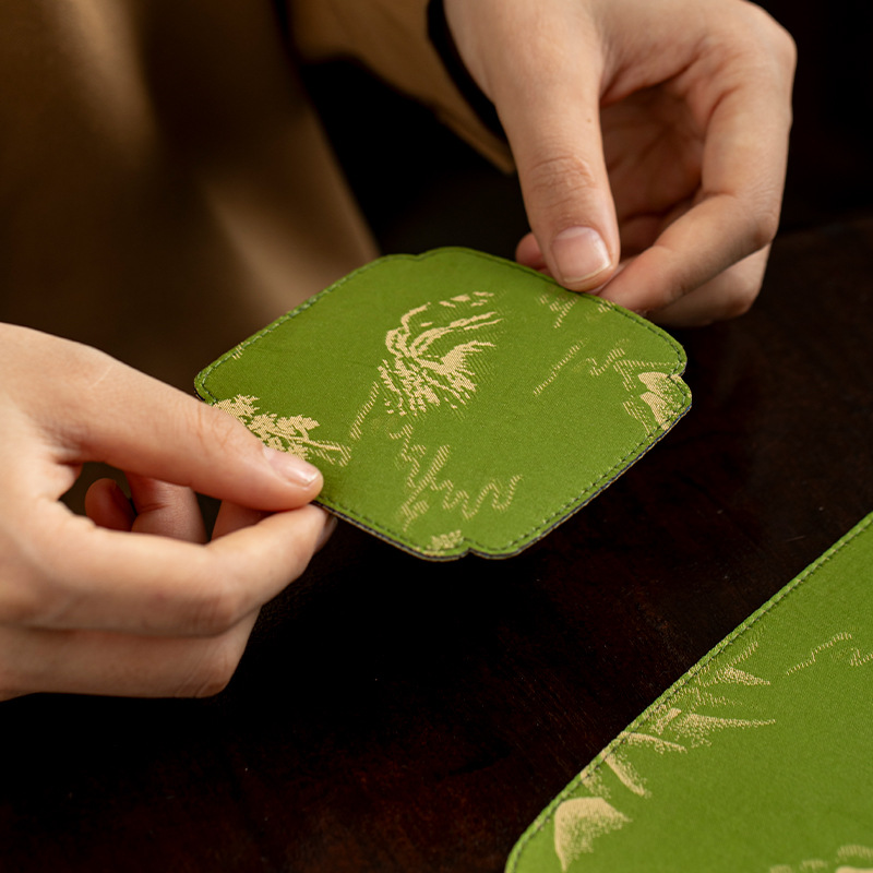 Núi tròn coaster nhà bàn trà bàn cà phê vuông cách nhiệt thảm Trung Quốc ấm trà 2 mặt thảm chống trượt bộ trà phụ kiện