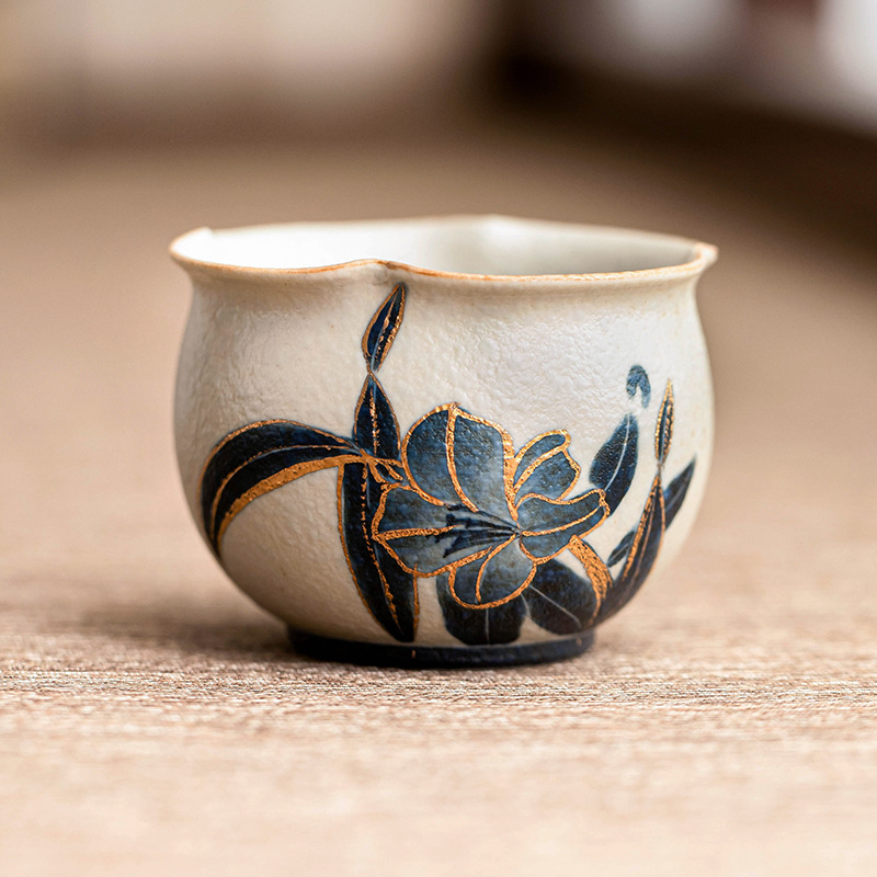 Cốc trà gốm sứ đỏ đá lửa trắng xanh cốc chủ nhân cốc hoa huệ vẽ tay bằng vàng cốc trà cốc trà Kung Fu cốc trà đơn