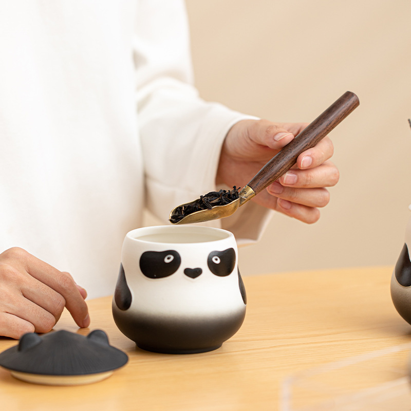 Bộ trà đạo gấu trúc sáu quý ông đồ trang trí đồ trang trí bàn để bàn làm việc bằng gốm sứ gia dụng