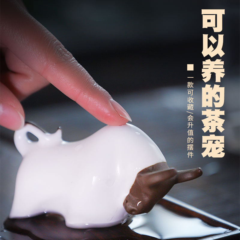 Đồ trang trí vật nuôi trà bê năm con bò gốm sứ đồ chơi trà vật nuôi bằng sứ Ru mở miếng có thể nuôi Bộ trà phụ kiện Kung Fu