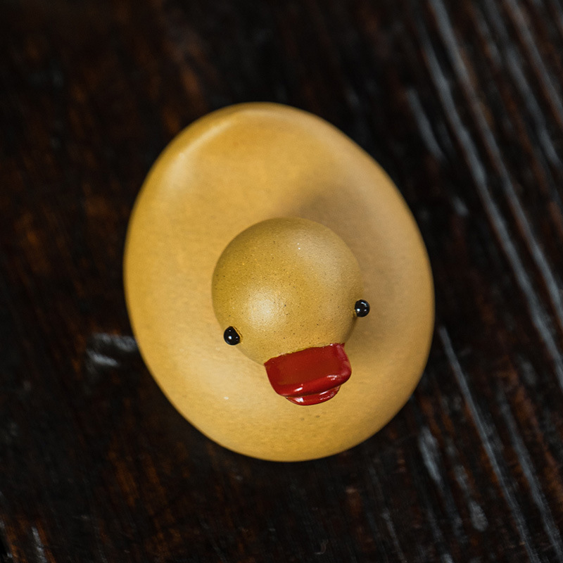 Đồ trang trí thú cưng trà vịt vàng nhỏ bằng đất sét màu tím cát thô Yixing Đồ Thủ công mỹ nghệ chơi trà vịt có thể nuôi động vật sáng tạo