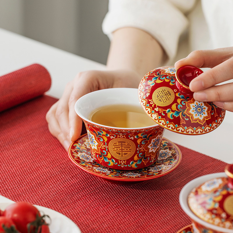 Bộ bát đĩa và đũa tân hôn tráng men Bộ trà hồi môn Trung Quốc bát có nắp màu đỏ thay đổi cốc trà hạnh phúc quà cưới