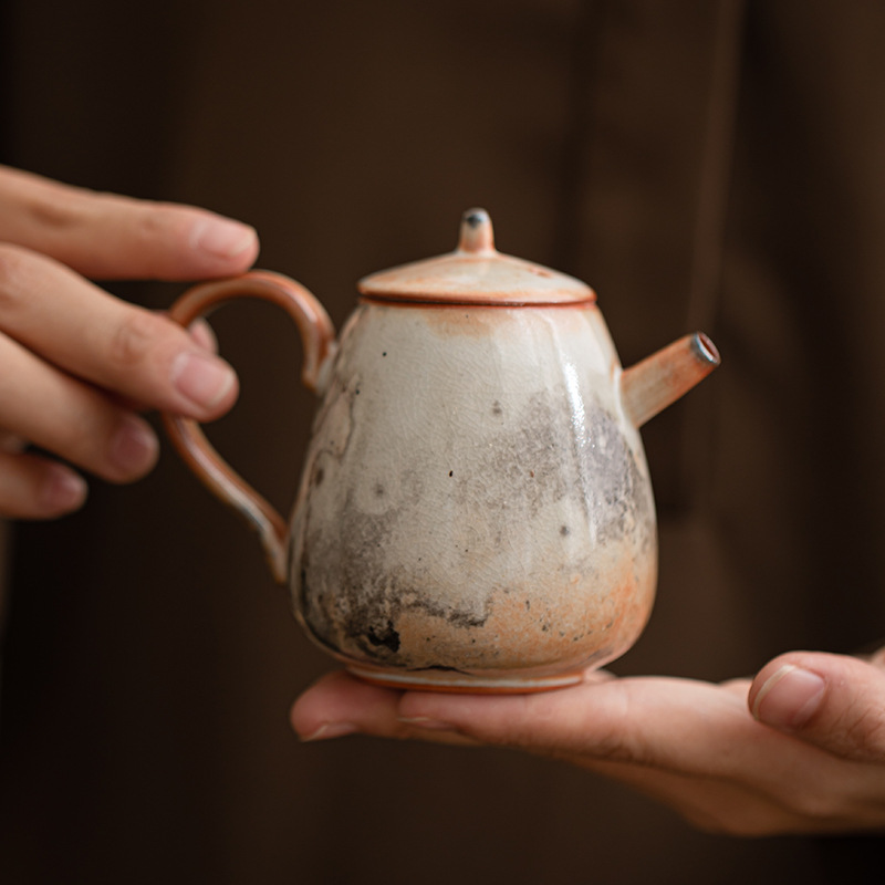 Nồi vuông Shiino Shiyaki Bộ ấm trà Kung Fu gốm sứ cổ điển thay đổi sáng tạo ấm pha trà bóng lỗ lọc ấm đơn