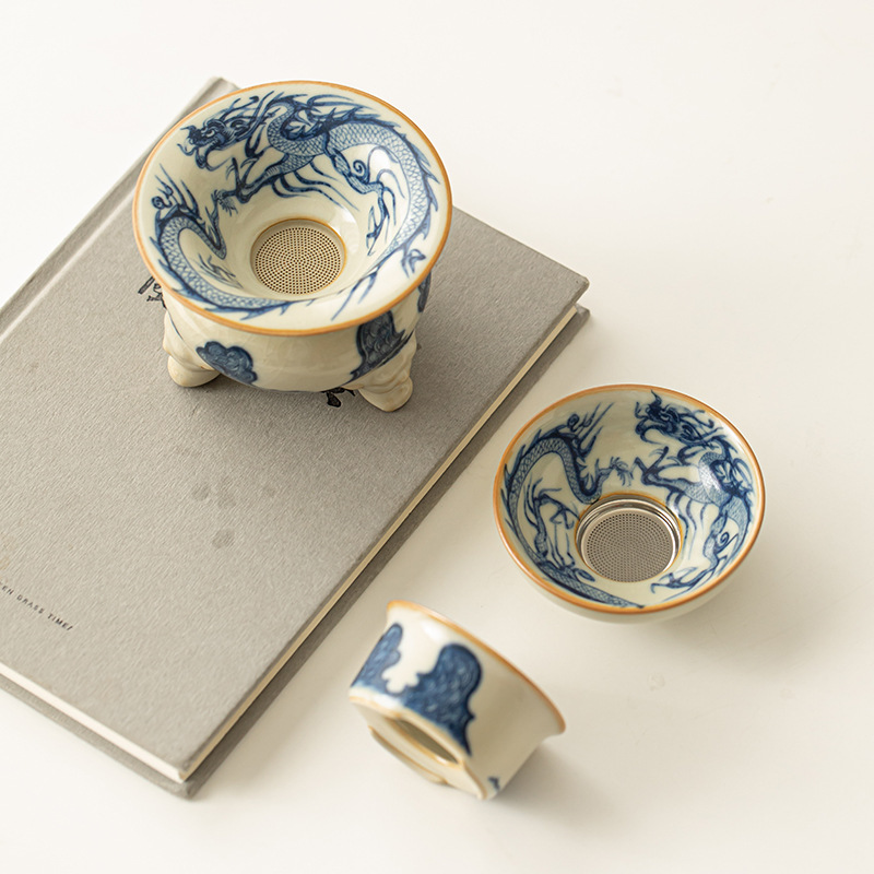 Bộ lọc trà họa tiết rồng trắng xanh Bộ lọc trà lọc trà lưới lọc trà một khối gốm sứ phụ kiện trà đạo Kung Fu