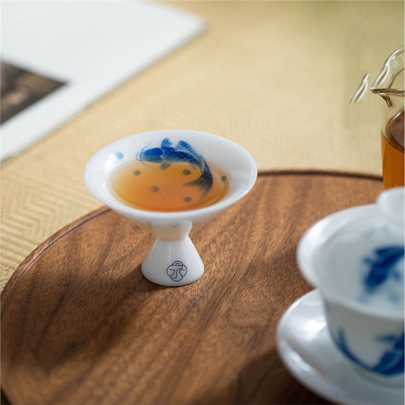 Cốc trà Koi vẽ tay bằng sứ đá pha lê Yunwo cốc chủ nhân cốc hương thơm cốc cá nhân cốc trà Kung Fu quà tặng sứ trắng