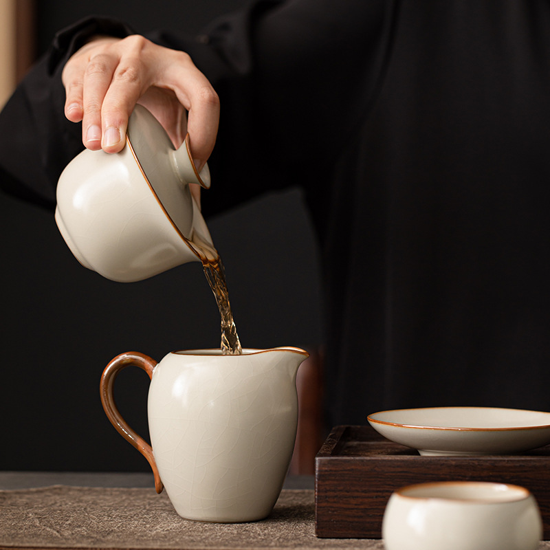 Bát có nắp tam tài ở lò Ru màu be, bát phục trà gốm sứ gia dụng, dụng cụ pha trà Kung Fu có thể nâng đỡ, bát pha trà đơn chống bỏng