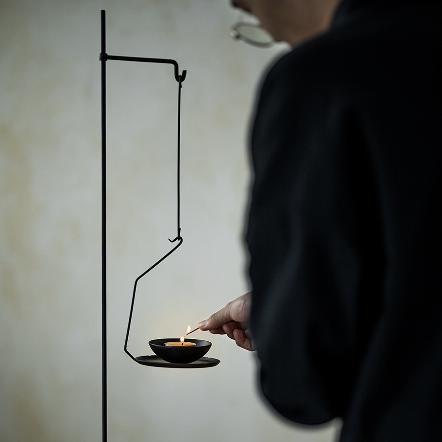 Bàn nến sắt rèn làm bằng tay Bàn nến sắt rèn cổ điển sáng tạo kiểu Nhật Bản Bàn trang trí phụ kiện trà đạo phòng trà