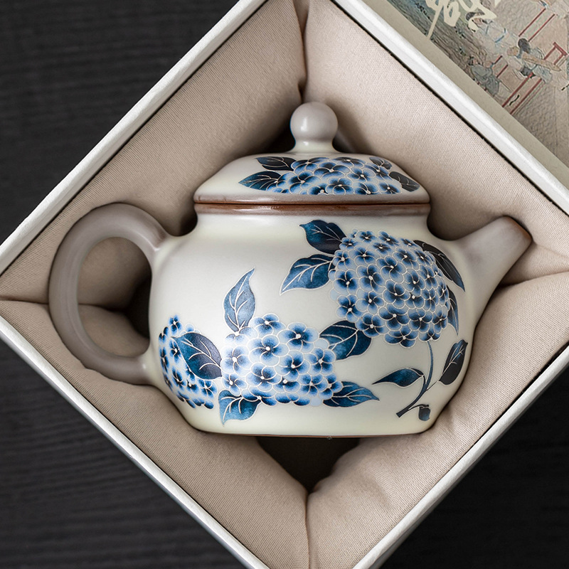 Ấm trà tinh tế cao cấp Ru Kiln ấm cầm tay hoa cẩm tú cầu Ruqing đông lạnh mỡ lợn ấm pha trà gia dụng một ấm hai chén quà tặng