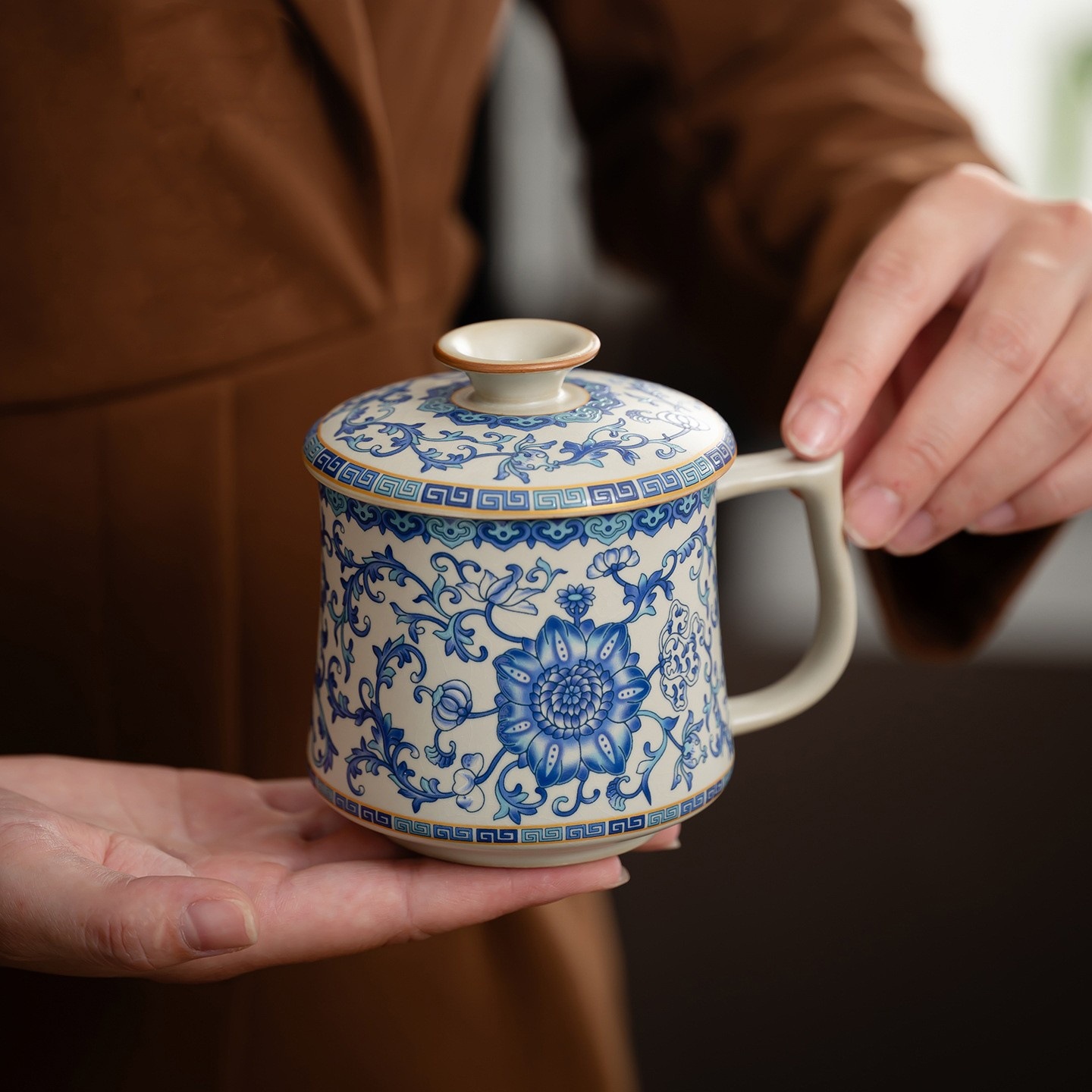 Tách trà gốm sứ cao cấp Ru Kiln màu xanh trắng, có nắp, dùng cho văn phòng, cao cấp, cá nhân.