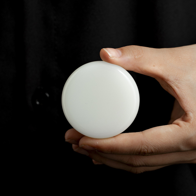 Phụ kiện bộ trà có nắp bằng ngọc bích mới bộ trà thú chơi trà bộ trà Kung Fu ấm trà tử sa có nắp ấm trà