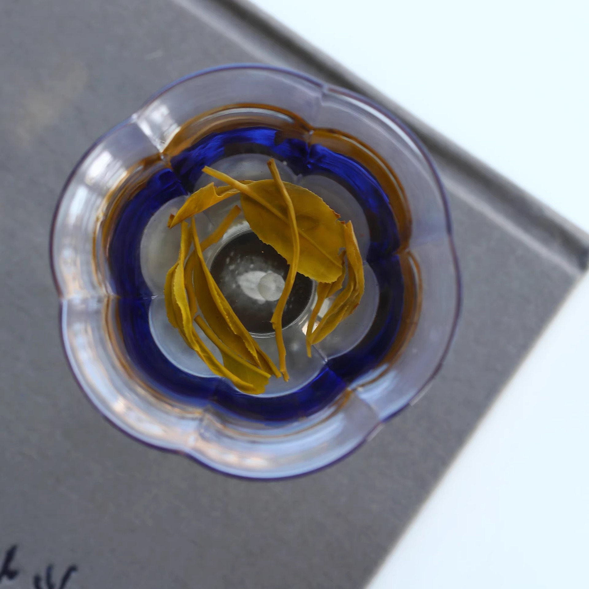 Cốc chủ nhân chân cao thủy tinh pha lê cao cấp cốc trà Kung Fu cốc đơn Bộ trà cá nhân chống bỏng cốc hoa trà nghệ thuật trà