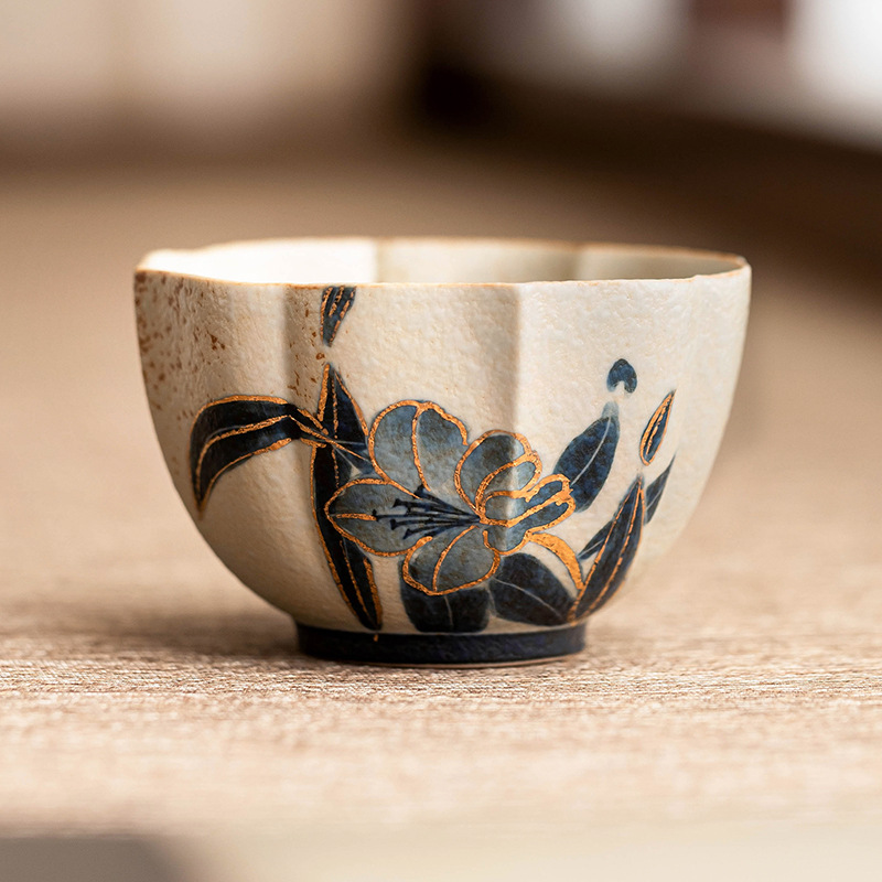 Cốc trà gốm đá lửa trắng xanh cốc chủ nhân cốc hoa huệ vẽ tay bằng vàng cốc uống trà cỡ lớn cốc trà gia dụng