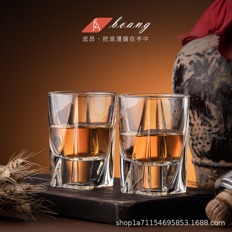 0.1kg ly rượu trắng chất lượng cao, thủy tinh dày, bình đựng rượu 2 ounce, bộ cốc đựng bia, nước trái cây và đồ uống gia dụng.