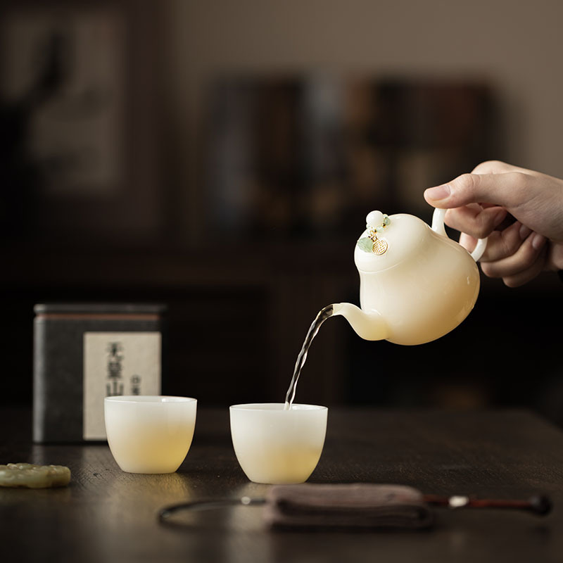 Bộ ấm trà một ấm hai cốc sứ ngọc bích đơn giản ấm trà cốc trà nhóm pha trà gia dụng hộp quà