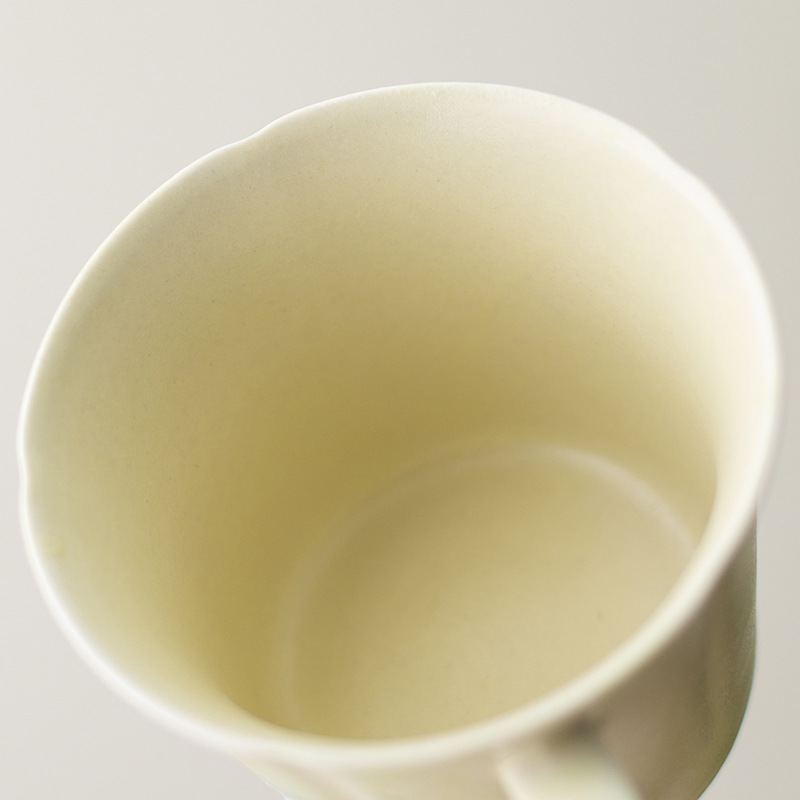 Cốc cà phê vẽ tay, hoa cúc tráng men, cốc nước gốm sứ giá trị cao, cốc trà chiều gia dụng nữ, sang trọng nhẹ nhàng