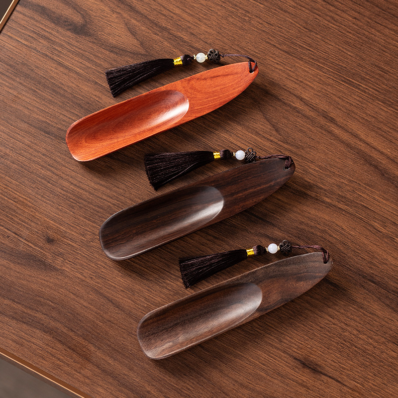 Phụ kiện bộ trà thìa trà mặt dây chuyền gỗ đàn hương đen bộ trà thìa trà thìa trà thìa trà bộ đồ trang trí trà đạo đơn giản gia dụng