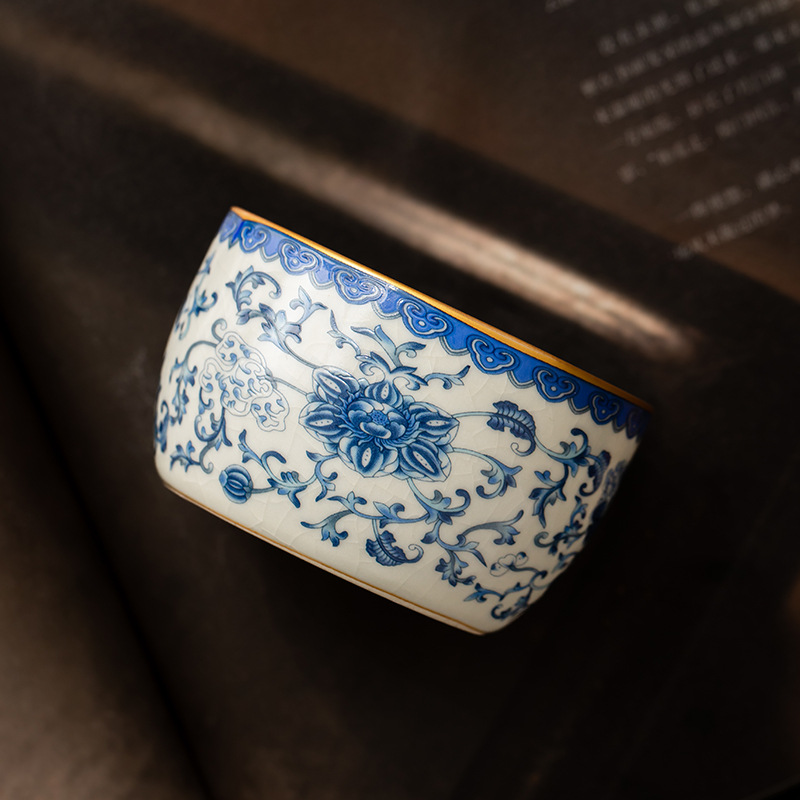 Cốc chủ nhân cao cấp Ru Kiln màu xanh và trắng với hoa sen