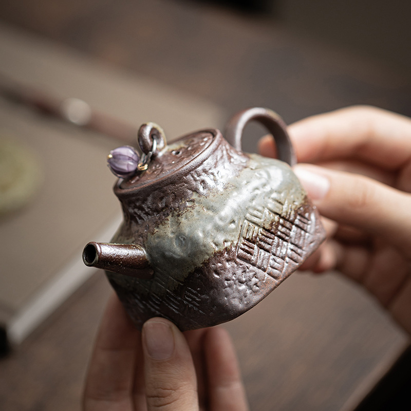 Ấm vuông bùn đá cũ ấm pha trà kiểu Trung Quốc cổ điển ấm đơn dung tích nhỏ ấm lọc gốm sứ dụng cụ pha trà Kung Fu