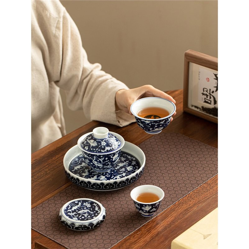 Bộ bát có nắp màu xanh và trắng làm thủ công Jingdezhen Bộ đồ trà gốm sứ dụng cụ pha trà cốc gia dụng cốc chủ nhân