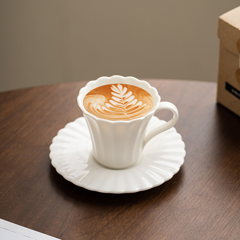 Cốc cà phê sứ trắng Dehua tinh tế dành riêng cho nữ Bộ cốc pha cà phê latte đậm đặc bằng gốm sứ cá nhân có giá trị cao