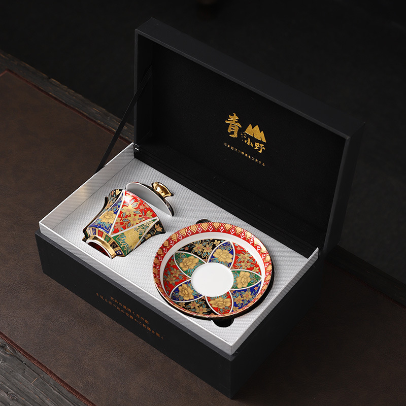 Bộ trà kung fu cao cấp ba món tráng men gaiwan Jingdezhen với tách trà và tách trà chống bỏng.