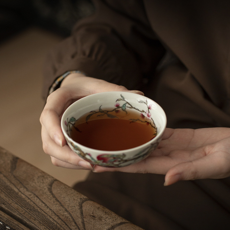 Gốm sứ Jingdezhen cổ đất sét phấn màu Shoutao Pu'er cốc cốc chủ sở hữu đặc biệt cá nhân cốc đơn gia dụng cốc trà