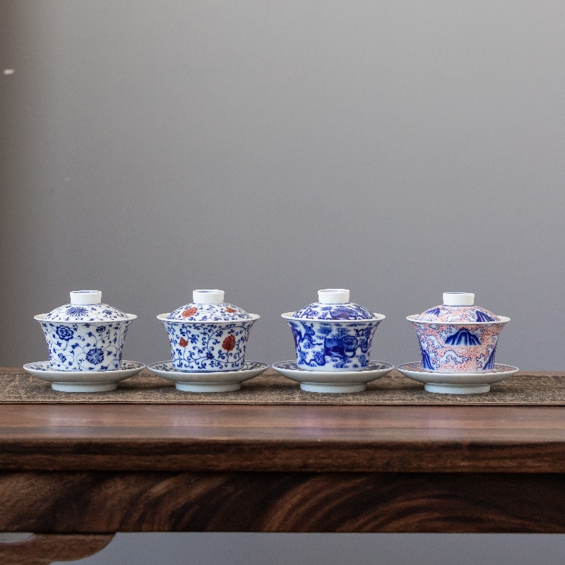 Bát có nắp tam tài sứ trắng xanh Jingdezhen bát có nắp gốm sứ tráng men màu thủ công cổ điển sang trọng nhẹ bát pha trà trắng gia dụng