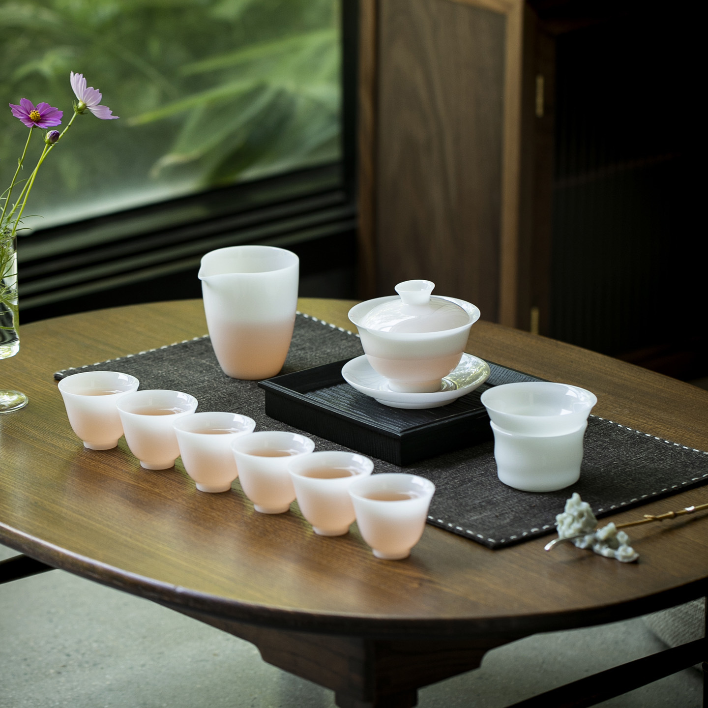 Bộ trà sứ trắng ngọc bộ trà sứ trắng văn phòng nhà bộ trà sứ trắng cốc trà sứ có nắp gốm cao cấp quà tặng