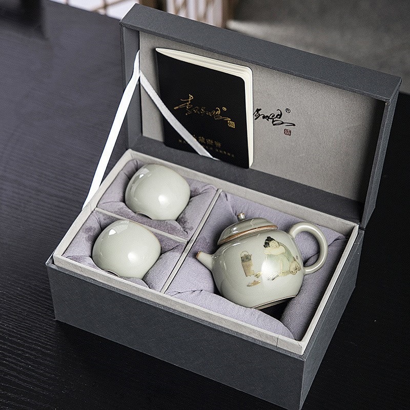 Hộp quà khắc vàng sapphire Ru Kiln Bộ nhỏ | Bộ trà Kung Fu cao cấp một ấm hai cốc Li Huiyi Quà tặng