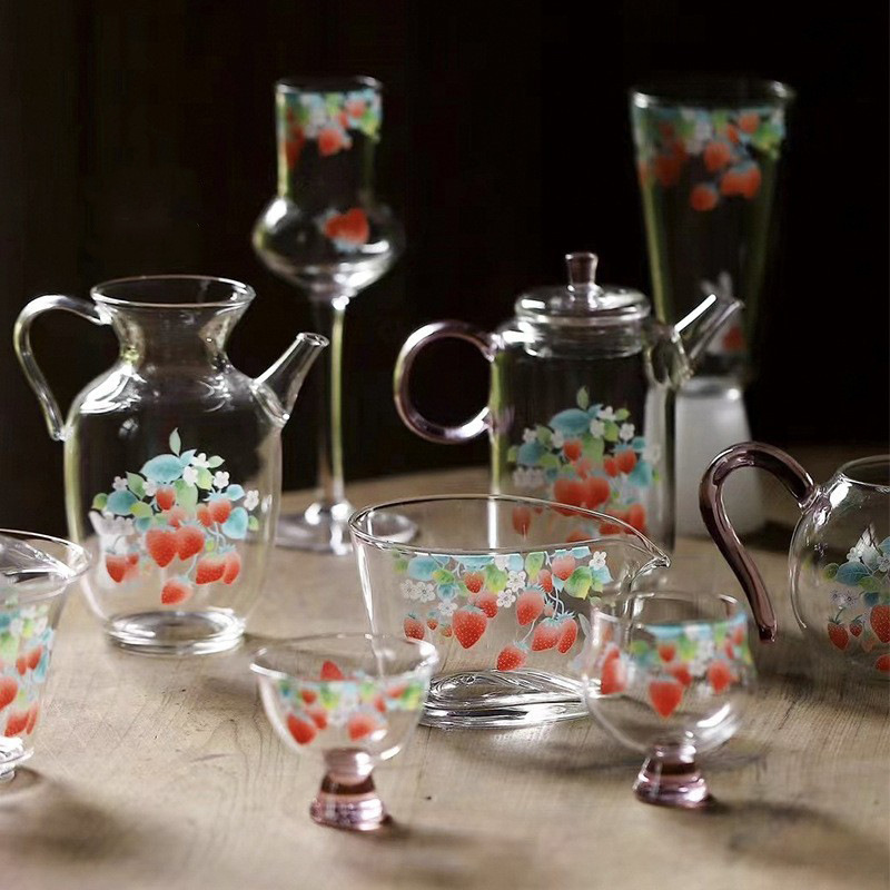 Bộ sưu tập kính dâu tây mới của Trung Quốc Bộ sưu tập bằng tay decal borosilicat cao chịu nhiệt độ cao nắp cốc trà cốc công bằng bộ trà