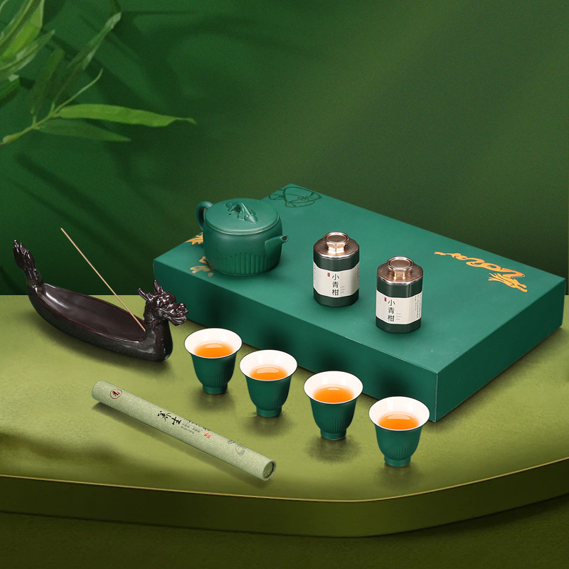 Bộ Quà Tặng Bộ ấm trà sáng tạo Lễ hội thuyền rồng năm Nhâm Thìn