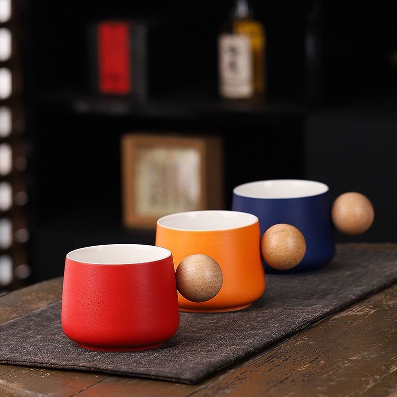 Cốc cà phê gốm màu macaron, cốc nước cá nhân hóa tay cầm bằng gỗ hình cầu, cốc tinh tế, logo in ấn kinh doanh