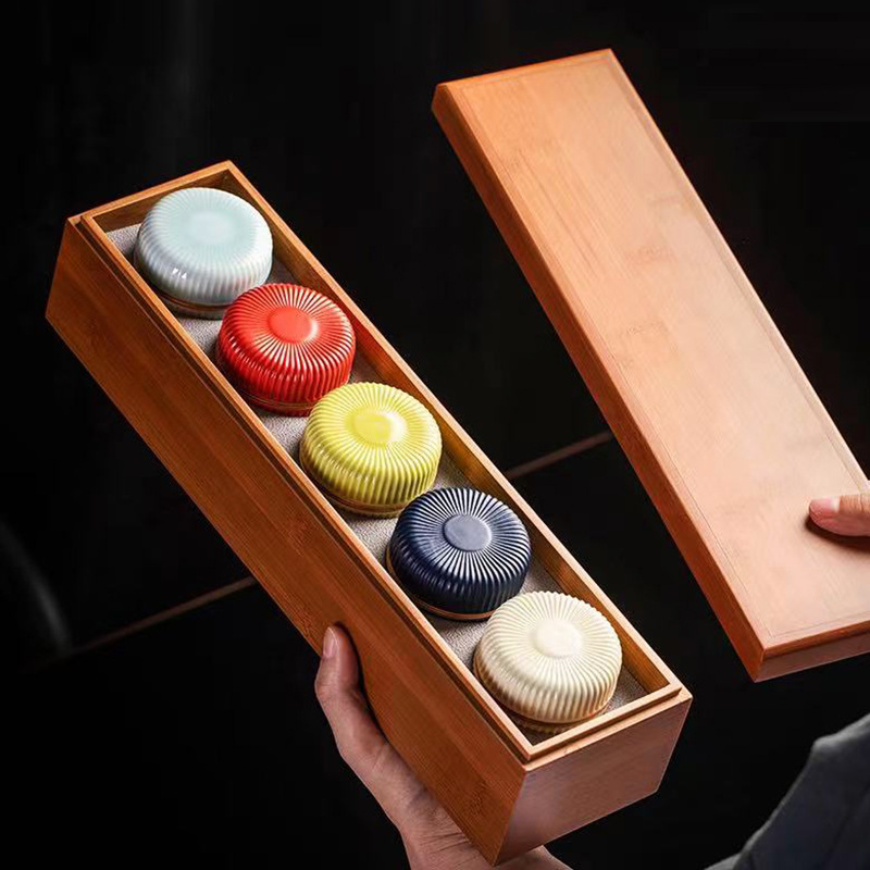 Trà có thể bằng gốm sứ nhỏ du lịch mini lưu trữ trà Pu'er có thể lưu trữ có thể được tặng làm quà