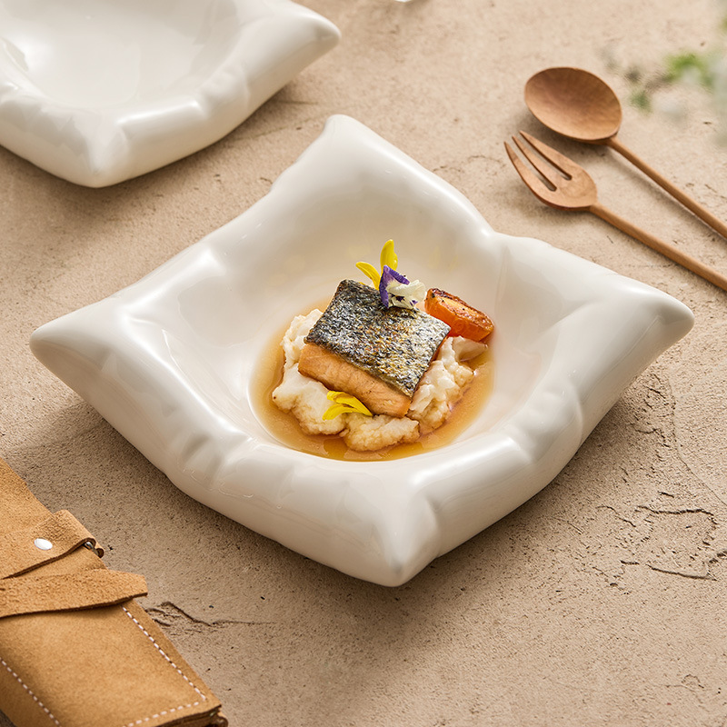 Đĩa gốm sứ Dehua, đĩa gia dụng, bộ đồ ăn nhà hàng khách sạn sáng tạo, đĩa vuông đặc trưng, đĩa chấm điểm, đĩa tráng miệng