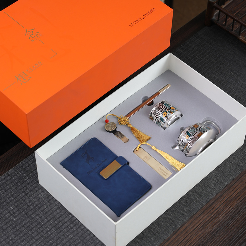 Quà tặng doanh nghiệp Sự kiện công ty nồi bạc Khai trương Quà tặng thiết thực Ngân hàng Doanh nghiệp gửi khách hàng Bộ quà lưu niệm Bán buôn