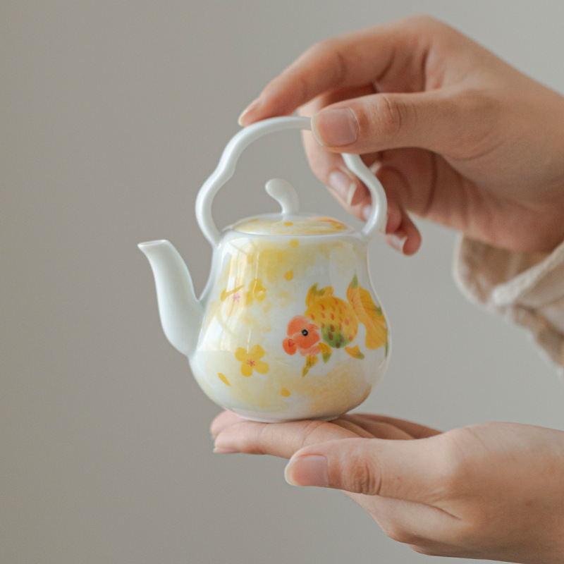 Ấm trà vẽ tay Yingqing ấm trà cá mập tráng men màu cổ điển ấm trà cao cấp dụng cụ pha trà gốm sứ