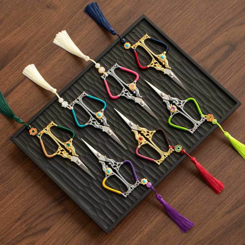 Kéo cắt trà nhỏ đan tay nguyên bản tinh tế kéo nghệ thuật trà phong cách dễ thương kéo phụ kiện trà kéo thêu kim loại cho nữ