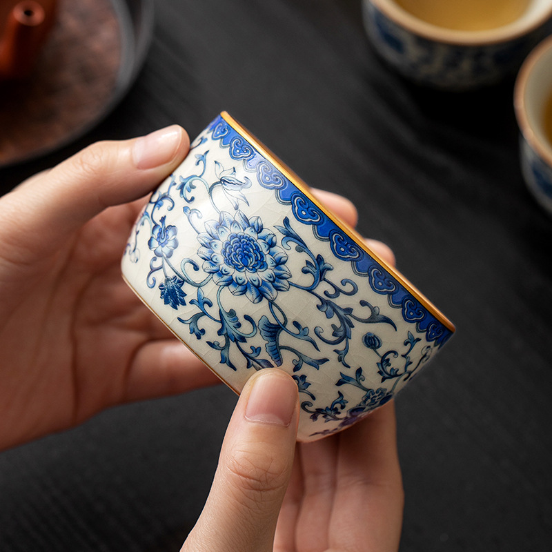 Cốc chủ nhân cao cấp Ru Kiln màu xanh và trắng với hoa sen